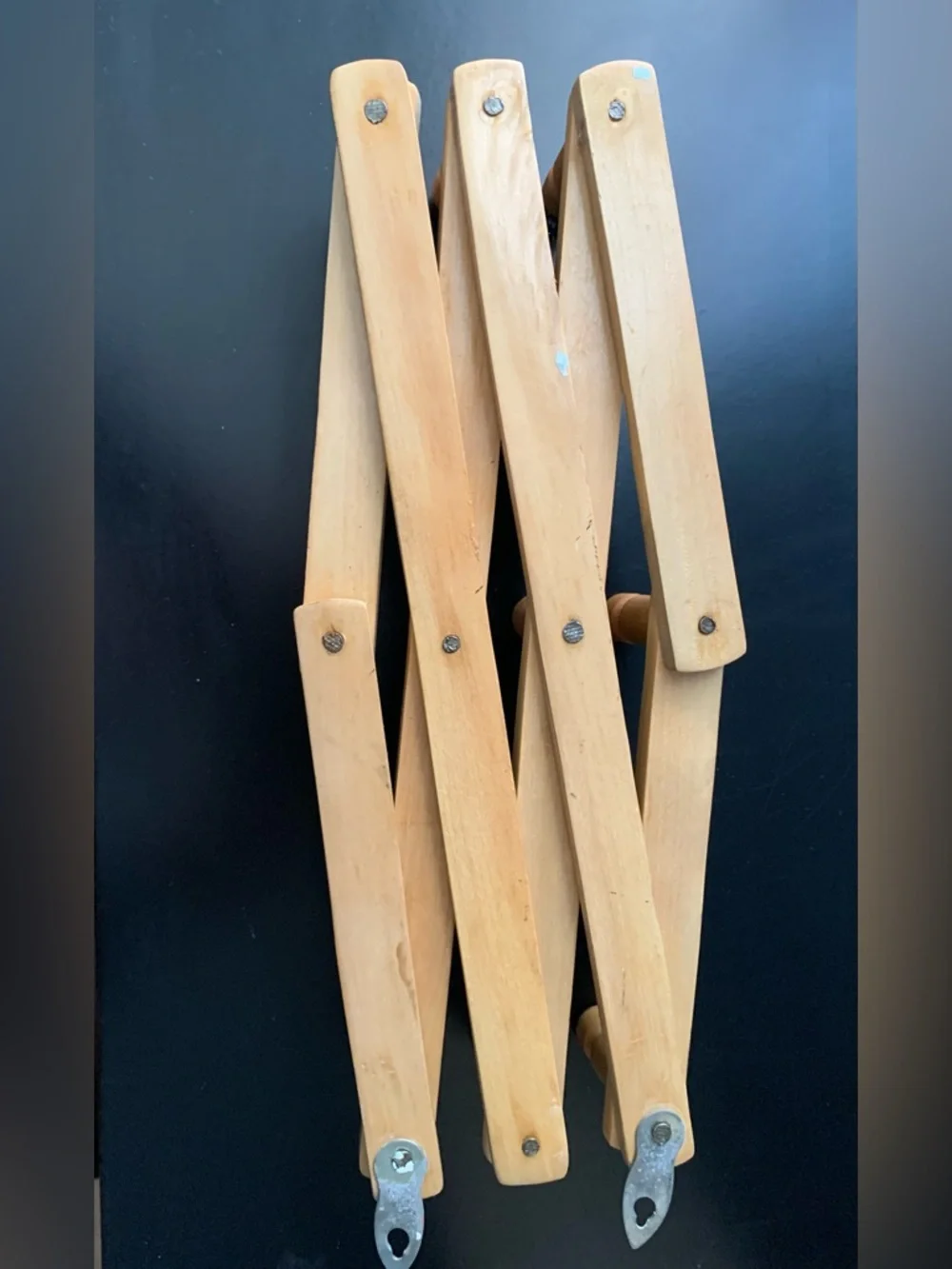 Natural Wood Expandable Wall Rack - Light Wood